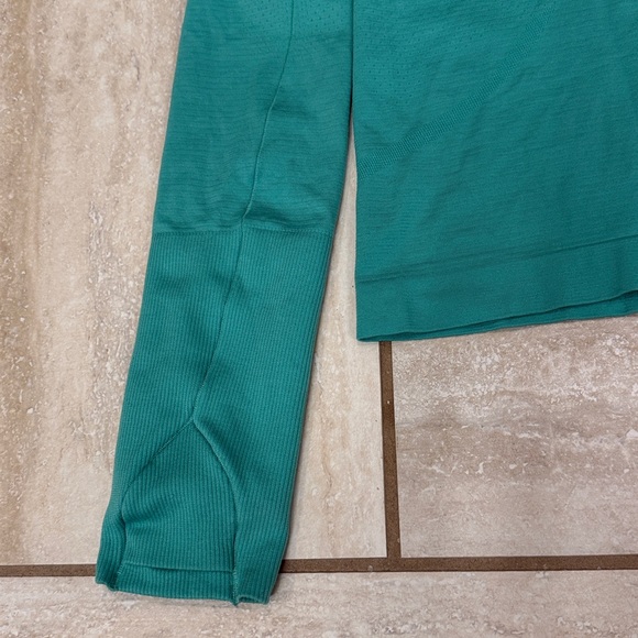 Lululemon Swiftly Tech Long-Sleeve Shirt Race Length Size 2 - Picture 6 of 16